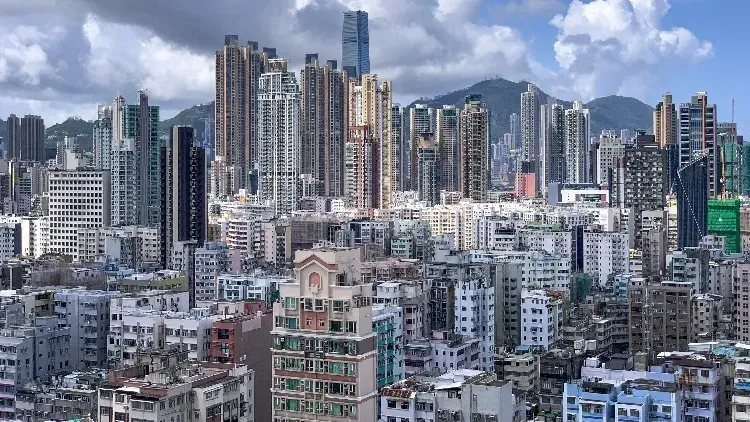 香港土地注册处今天(3日)公布的统计数据显示,3月香港住宅买卖合同共