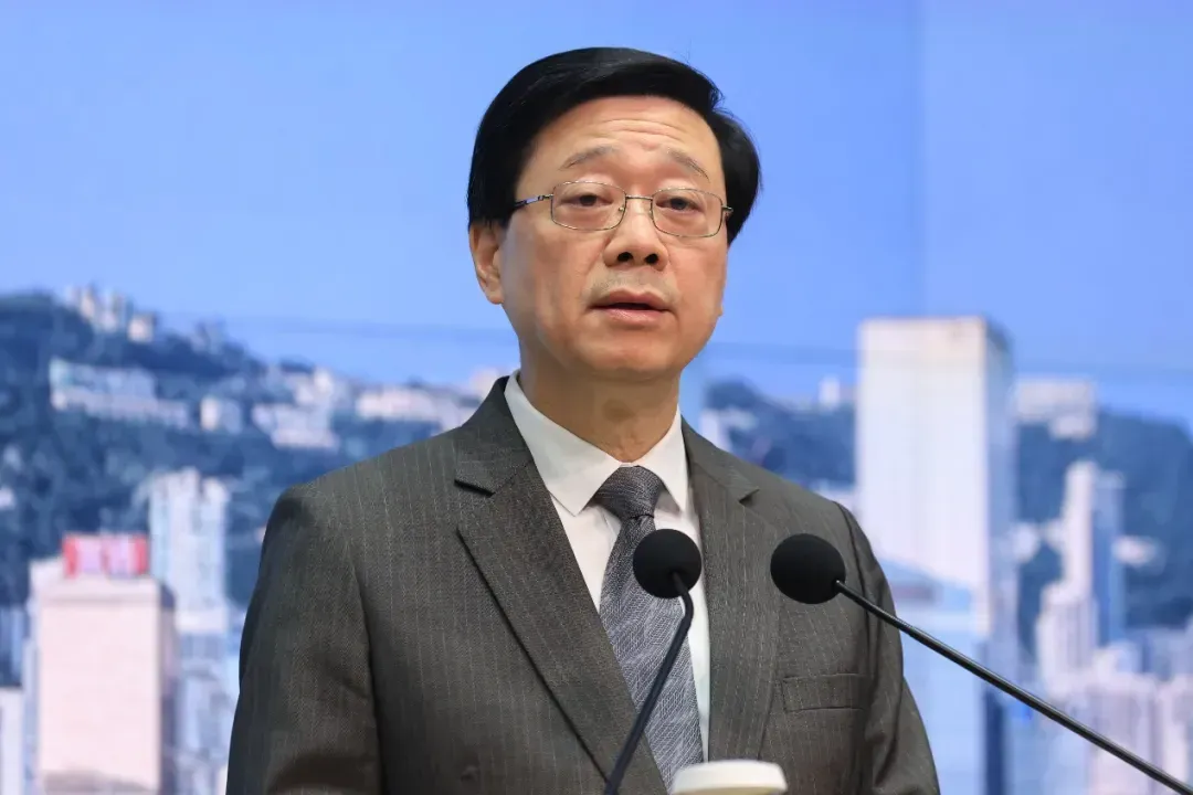 特区政府发言人表示,《基本法》,《香港国安法》,《香港人权法案条例