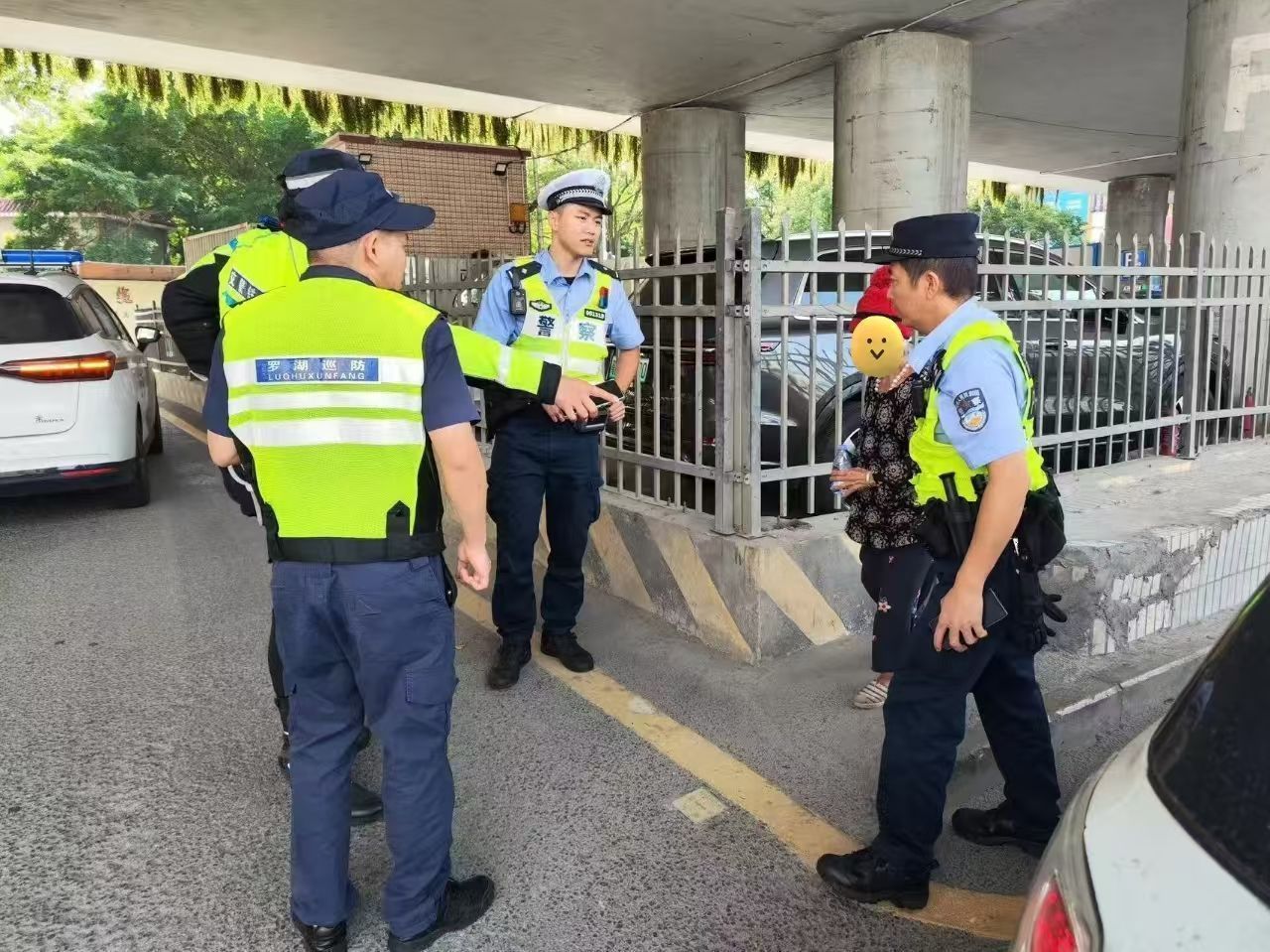 深圳交警骑警图片